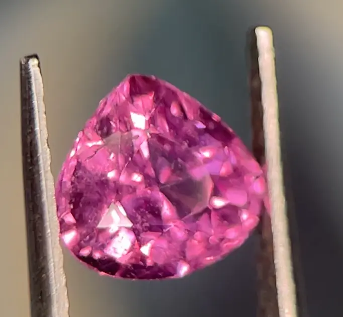  No Heat Pear Pink Sapphire 1.27cts (Certified) 