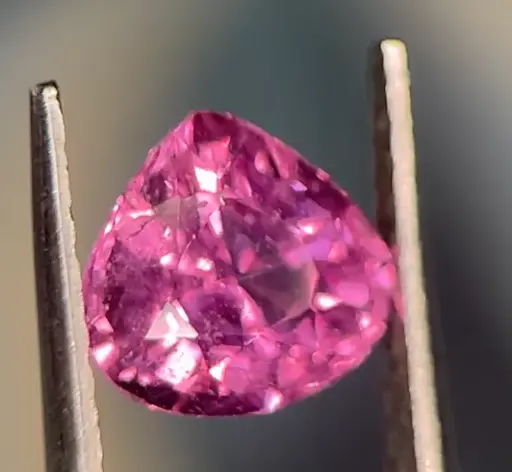  No Heat Pear Pink Sapphire 1.27cts (Certified) 